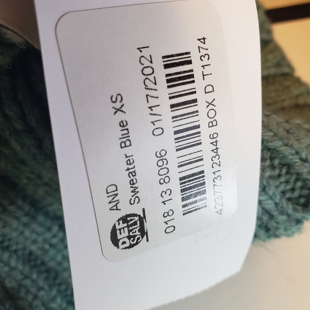 Sweater - Picture 3 of 3